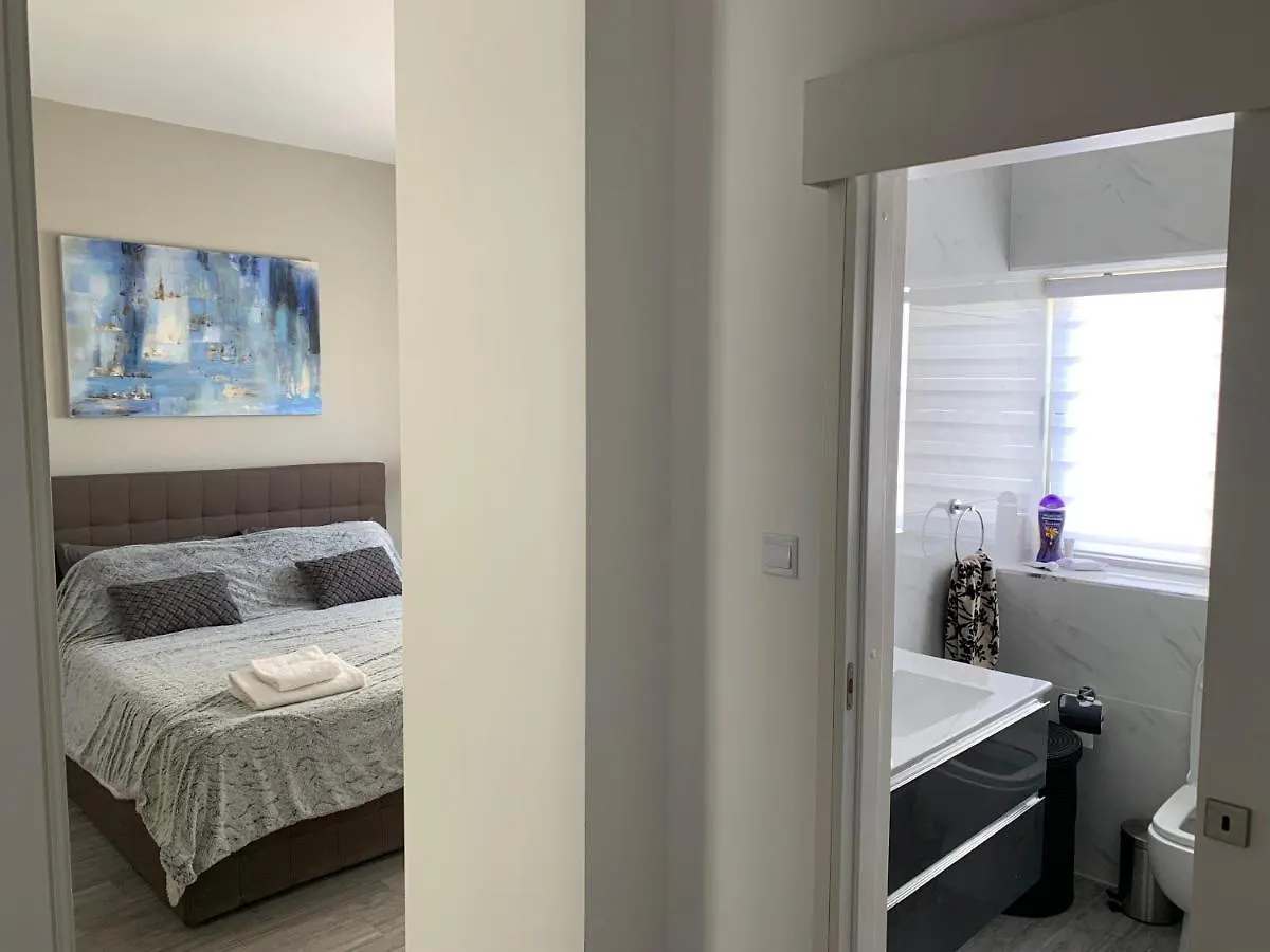 St Julians Apartment 2 Saint Julian's 0*,
