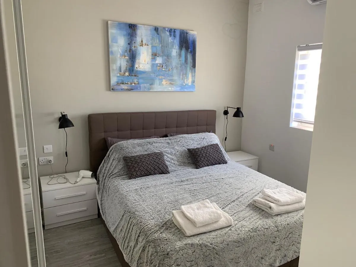 St Julians Apartment 2 Saint Julian's 0*,